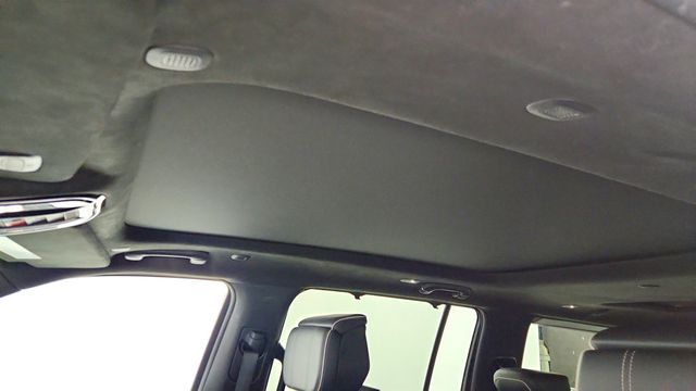 2022 Jeep Grand Wagoneer Series II 4x4 w/ Rear Seat Entertainment & 22'' Premium Wheels - 23000651 - 9