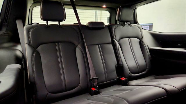 2022 Jeep Grand Wagoneer Series II 4x4 w/ Rear Seat Entertainment & 22'' Premium Wheels - 23000651 - 25