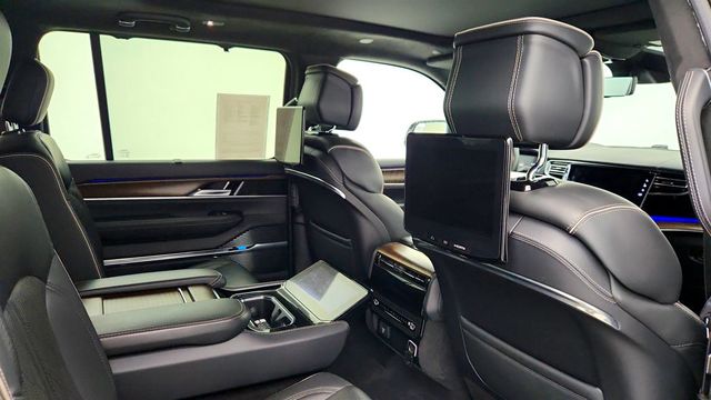 2022 Jeep Grand Wagoneer Series II 4x4 w/ Rear Seat Entertainment & 22'' Premium Wheels - 23000651 - 27