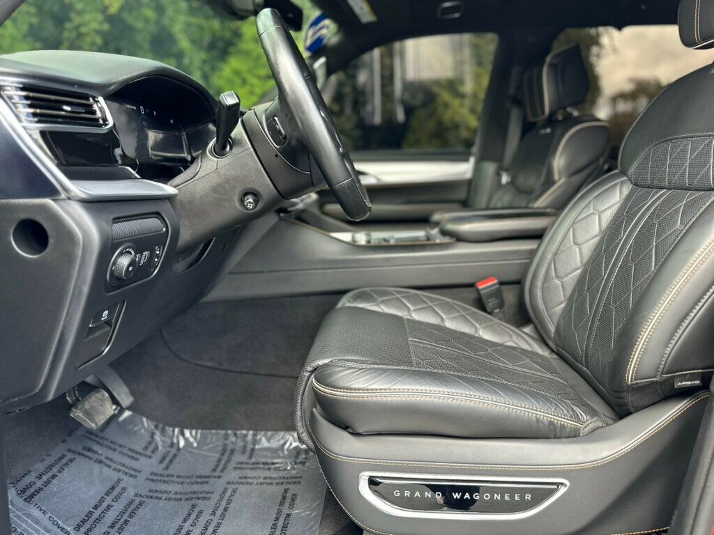 2022 Jeep Grand Wagoneer III photo 21