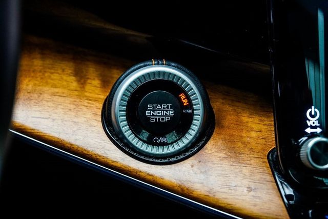 2022 Jeep Grand Wagoneer Series III 4x4 - 22973208 - 24