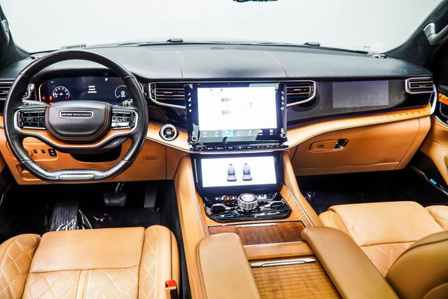 2022 Jeep Grand Wagoneer Series III 4x4 - 22934410 - 4