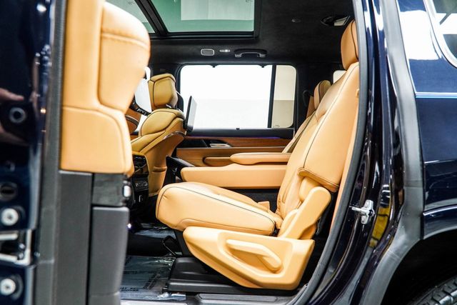 2022 Jeep Grand Wagoneer Series III 4x4 - 22934410 - 49