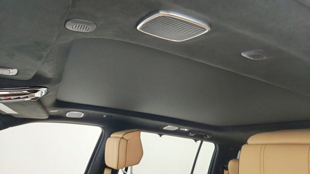 2022 Jeep Grand Wagoneer Series III 4x4 - 22945946 - 9