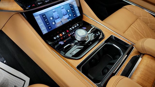 2022 Jeep Grand Wagoneer Series III 4x4 - 22945946 - 15