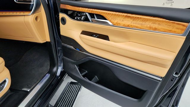 2022 Jeep Grand Wagoneer Series III 4x4 - 22945946 - 27