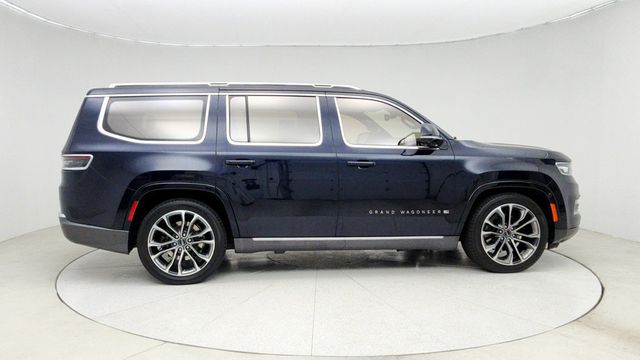 2022 Jeep Grand Wagoneer Series III 4x4 - 22945946 - 3