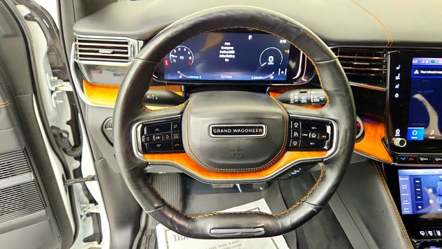 2022 Jeep Grand Wagoneer Series III 4x4 w/ Rear Entertainment, HD Tow Pkg & 22'' Wheels - 23088628 - 12