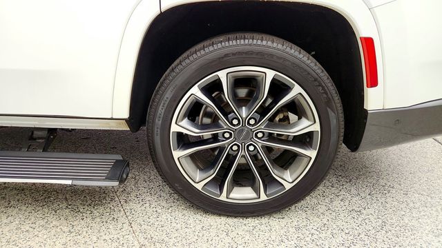 2022 Jeep Grand Wagoneer Series III 4x4 w/ Rear Entertainment, HD Tow Pkg & 22'' Wheels - 23088628 - 8