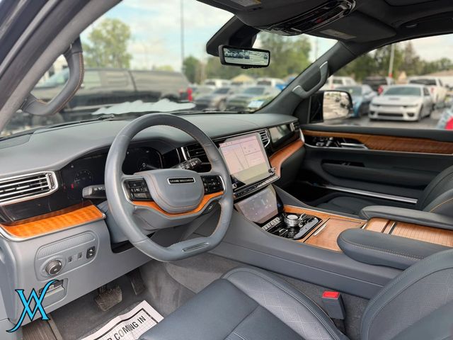 2022 Jeep Grand Wagoneer Series II Sport Utility 4D - 23051539 - 11