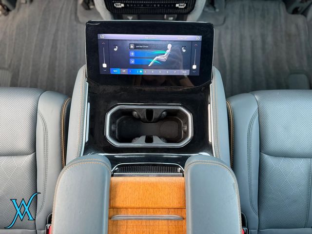 2022 Jeep Grand Wagoneer Series II Sport Utility 4D - 23051539 - 27