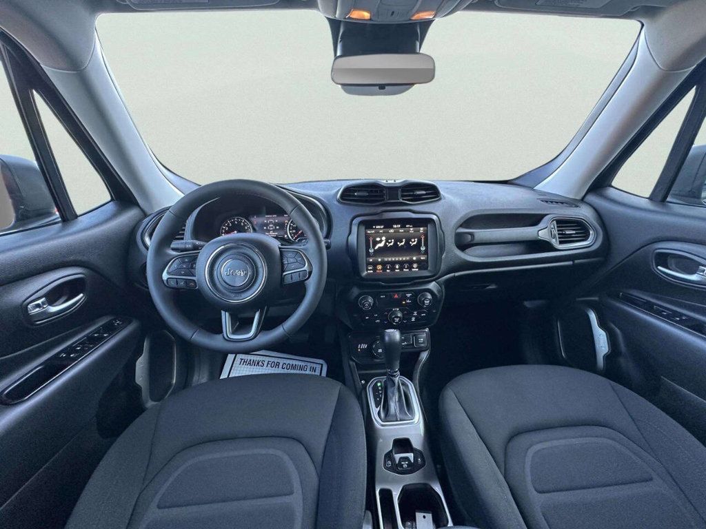 2022 Jeep Renegade Latitude 4x4 - 23049983 - 19