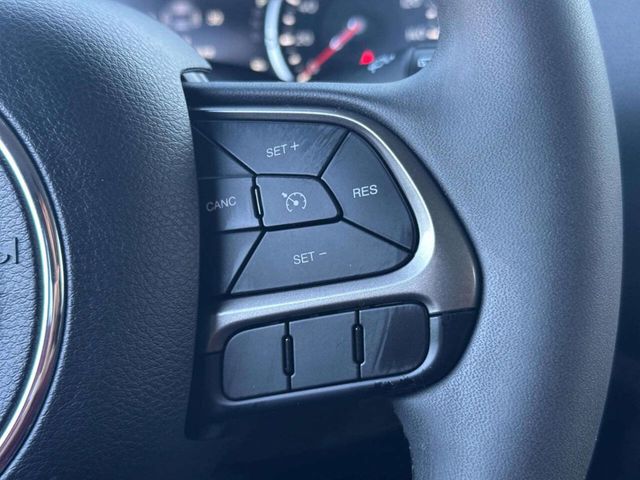 2022 Jeep Renegade Latitude 4x4 - 23049983 - 23
