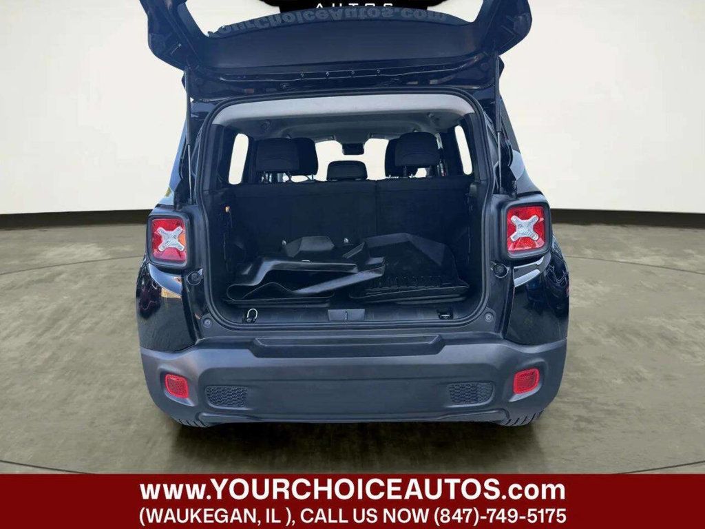 2022 Jeep Renegade Latitude 4x4 - 23049983 - 25