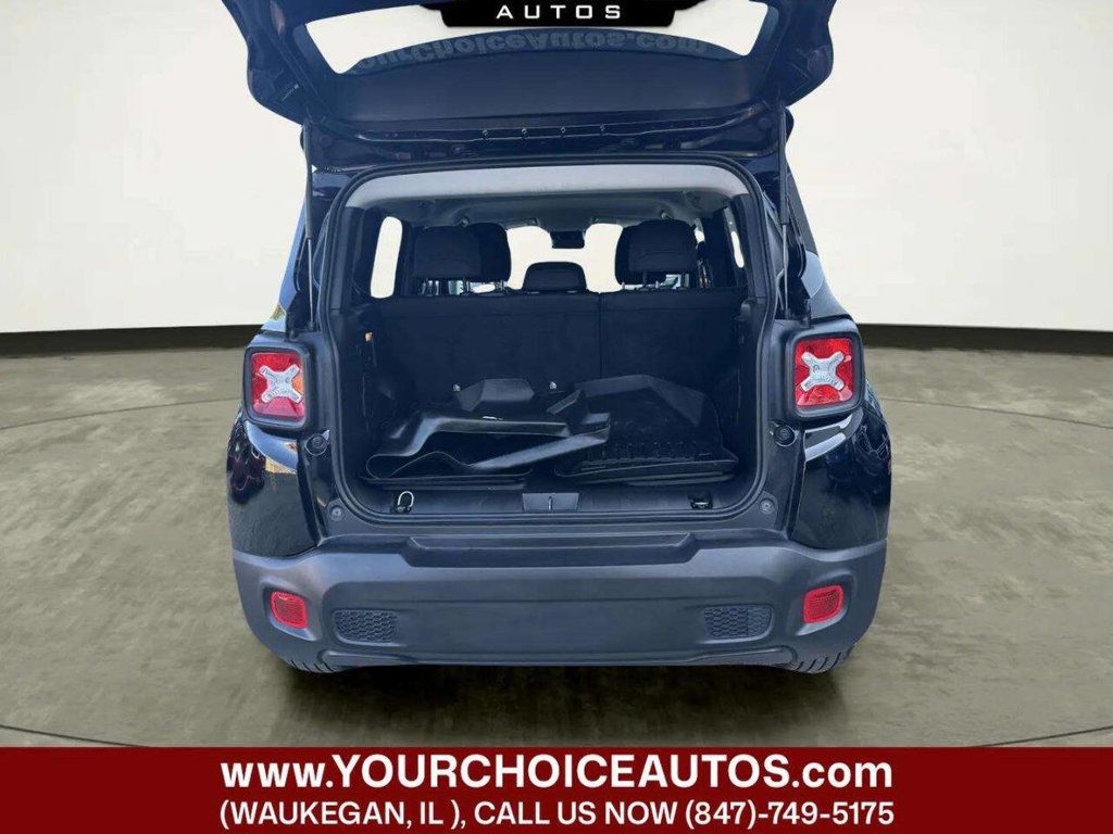 2022 Jeep Renegade Latitude 4x4 - 23049983 - 26