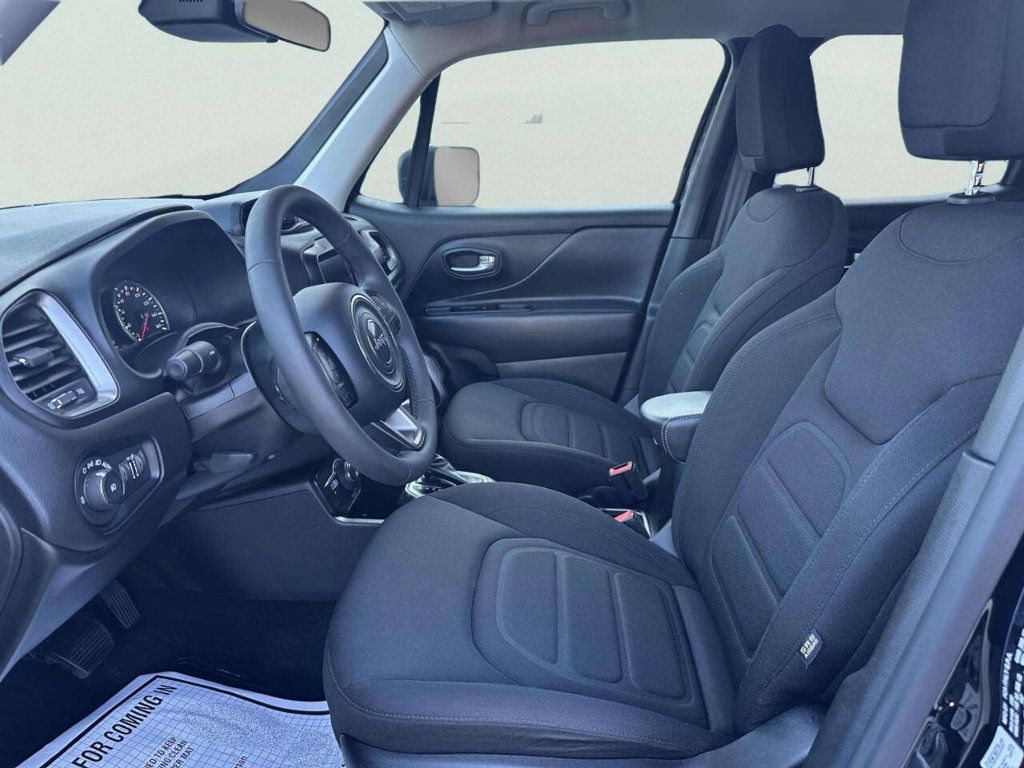 2022 Jeep Renegade Latitude 4x4 - 23049983 - 34