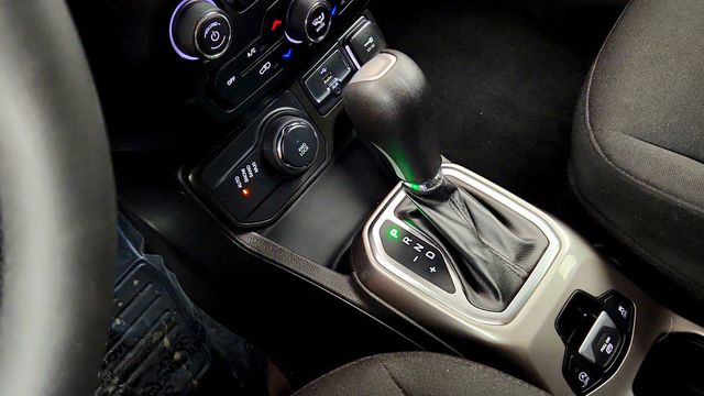 2022 Jeep Renegade Latitude 4x4 - 23032054 - 15