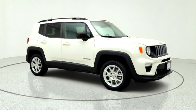 2022 Jeep Renegade Latitude 4x4 w/ Convenience Group - 23044539 - 2