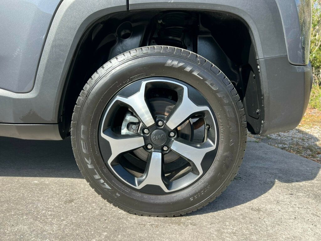 2022 Jeep Renegade Trailhawk photo 10