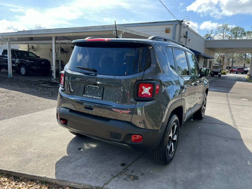 2022 Jeep Renegade Trailhawk photo 11