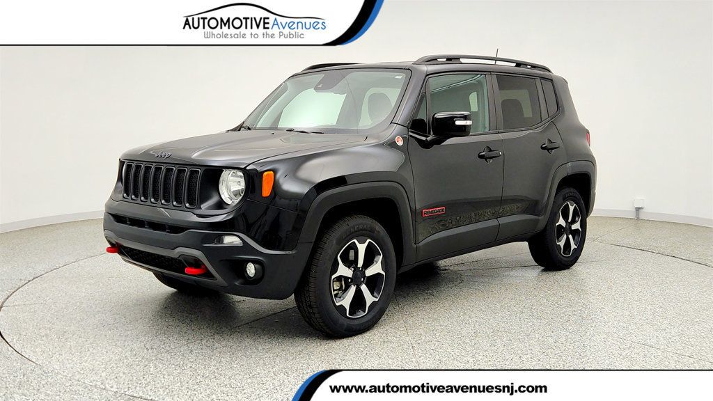 2022 Jeep Renegade Trailhawk 4x4 w/ Premium Leather-Trimmed Bucket Seats - 23024770 | Video 1