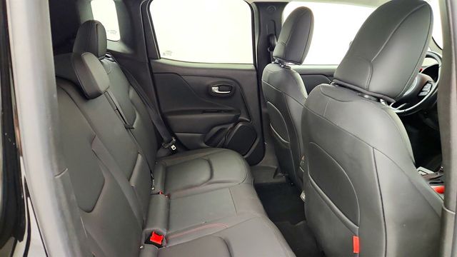 2022 Jeep Renegade Trailhawk 4x4 w/ Premium Leather-Trimmed Bucket Seats - 23024770 - 23
