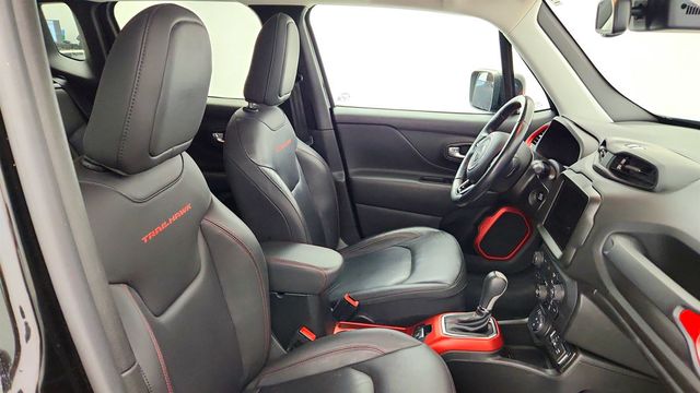 2022 Jeep Renegade Trailhawk 4x4 w/ Premium Leather-Trimmed Bucket Seats - 23024770 - 24
