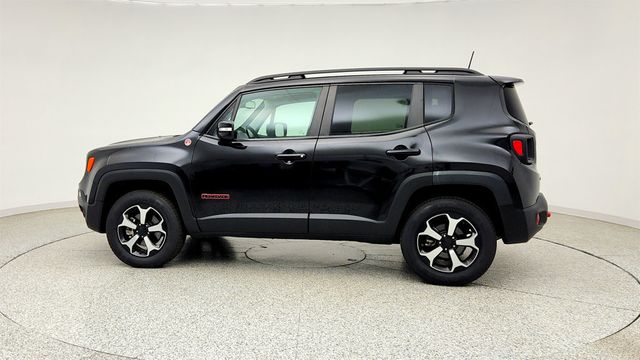 2022 Jeep Renegade Trailhawk 4x4 w/ Premium Leather-Trimmed Bucket Seats - 23024770 - 7
