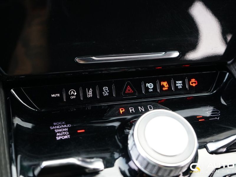2022 Jeep Wagoneer  - 23081385 - 25
