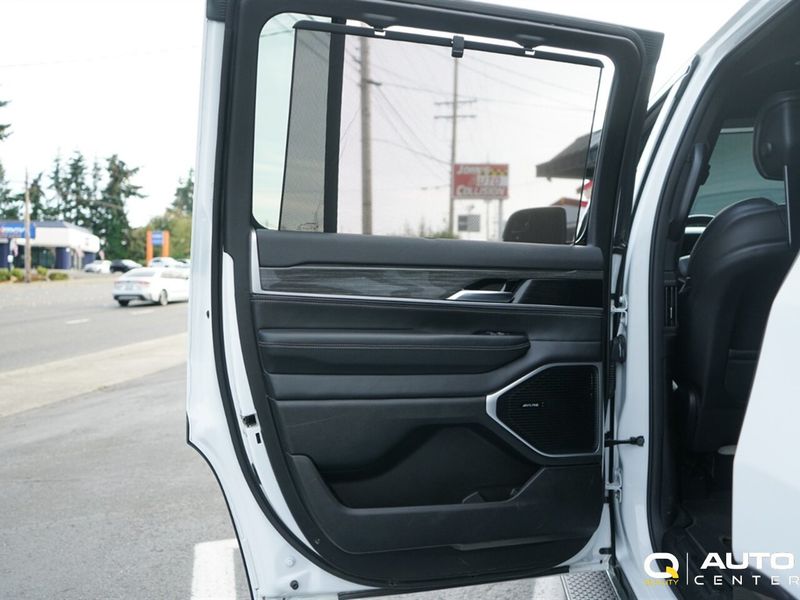 2022 Jeep Wagoneer  - 23081385 - 28