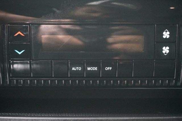 2022 Jeep Wagoneer Series II 4x2 - 23006396 - 13