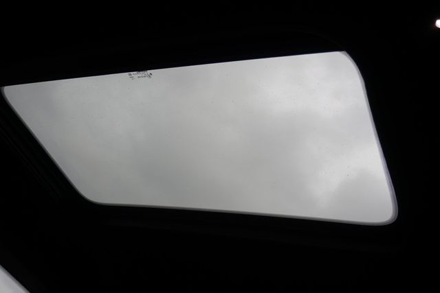 2022 Jeep Wagoneer Series II 4x2 - 23006396 - 22