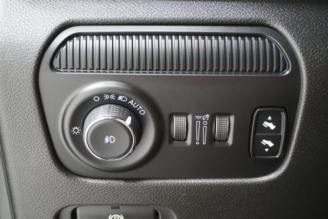 2022 Jeep Wagoneer Series II 4x2 - 23006396 - 27