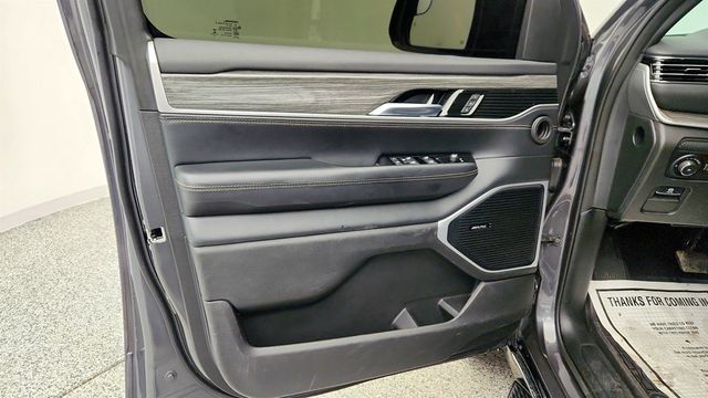 2022 Jeep Wagoneer Series II 4x4 w/ 5.7L V8 eTorque - 23014797 - 9