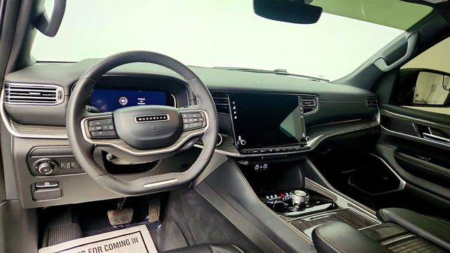 2022 Jeep Wagoneer Series II 4x4 w/ 5.7L V8 eTorque - 23014797 - 11