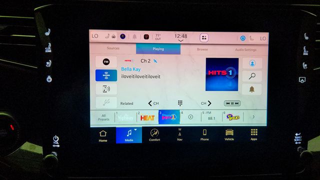 2022 Jeep Wagoneer Series II 4x4 w/ 5.7L V8 eTorque - 23014797 - 15