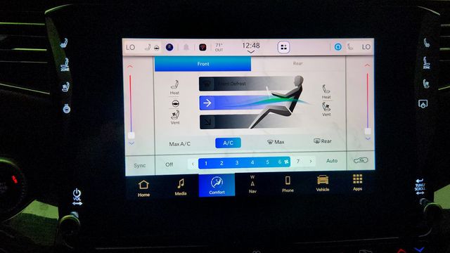 2022 Jeep Wagoneer Series II 4x4 w/ 5.7L V8 eTorque - 23014797 - 16