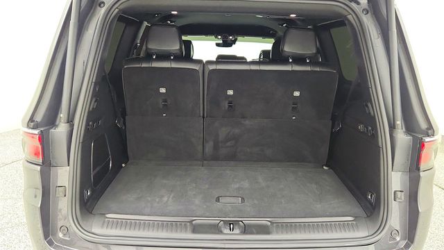 2022 Jeep Wagoneer Series II 4x4 w/ 5.7L V8 eTorque - 23014797 - 21