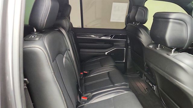 2022 Jeep Wagoneer Series II 4x4 w/ 5.7L V8 eTorque - 23014797 - 23