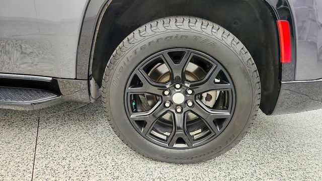 2022 Jeep Wagoneer Series II 4x4 w/ 5.7L V8 eTorque - 23014797 - 8