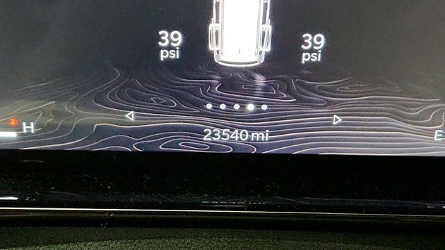 2022 Jeep Wagoneer Series II 4x4 with Premium Group & Front PAX Interactive Display - 22951264 - 15