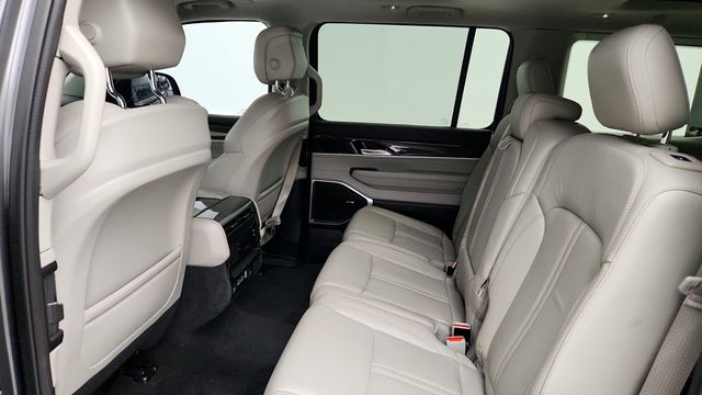 2022 Jeep Wagoneer Series II 4x4 with Premium Group & Front PAX Interactive Display - 22951264 - 21