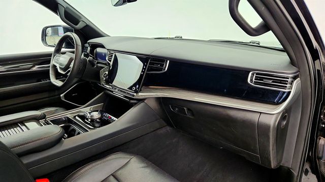 2022 Jeep Wagoneer Series II 4x4 with Premium Group & Front PAX Interactive Display - 22981839 - 25