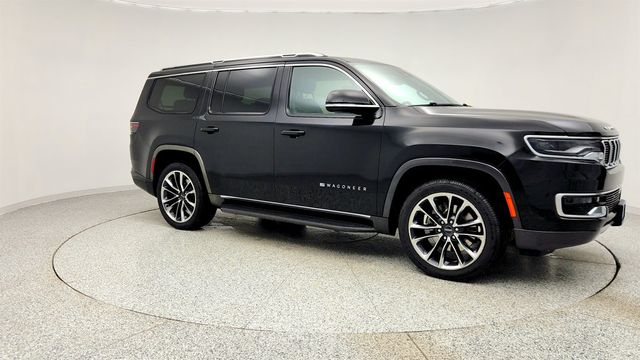2022 Jeep Wagoneer Series II 4x4 with Premium Group & Front PAX Interactive Display - 22981839 - 2