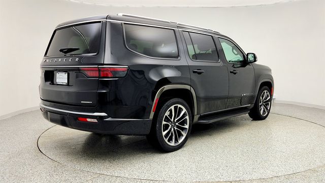 2022 Jeep Wagoneer Series II 4x4 with Premium Group & Front PAX Interactive Display - 22981839 - 4