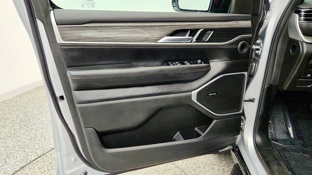 2022 Jeep Wagoneer Series II 4x4 w/ Premium Group (Pano Sunroof & 22'' Wheels) - 23066692 - 10
