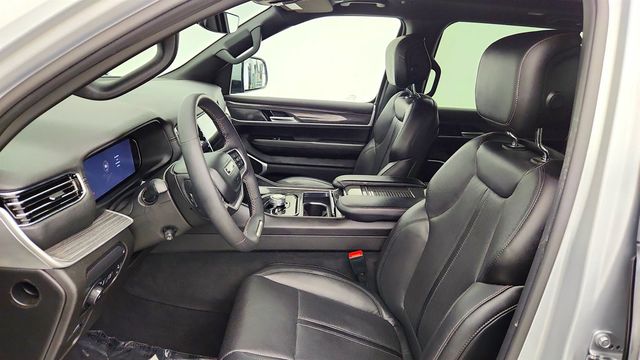 2022 Jeep Wagoneer Series II 4x4 w/ Premium Group (Pano Sunroof & 22'' Wheels) - 23066692 - 18