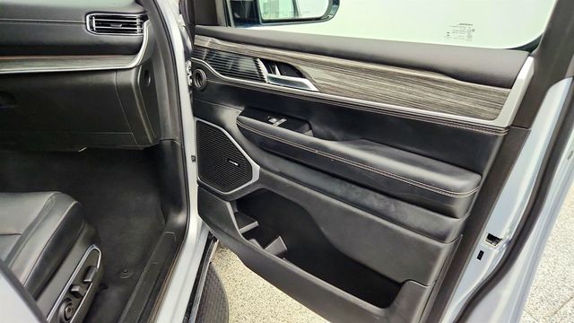 2022 Jeep Wagoneer Series II 4x4 w/ Premium Group (Pano Sunroof & 22'' Wheels) - 23066692 - 24