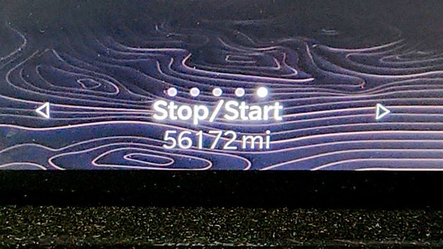 2022 Jeep Wagoneer Series II 4x4 w/ Premium Group & Rear-Seat Entertainment - 23012323 - 15