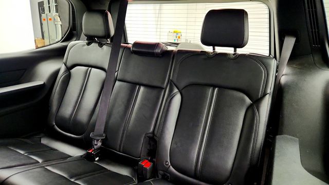 2022 Jeep Wagoneer Series II 4x4 w/ Premium Group & Rear-Seat Entertainment - 23012323 - 21